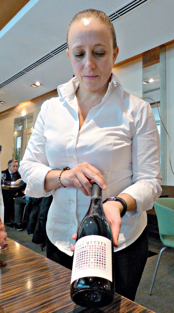 vel-uveyra-tinto-planeta-en-conserva